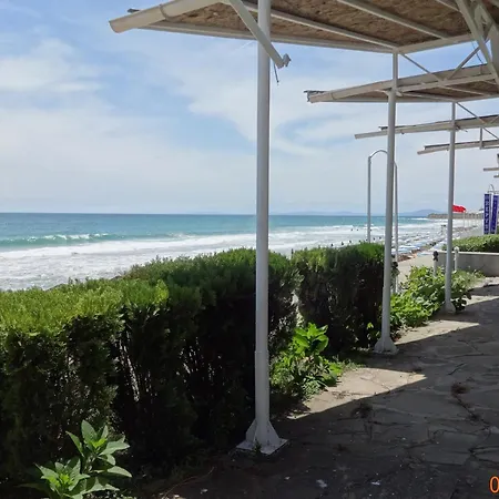 Evridika Apartament *